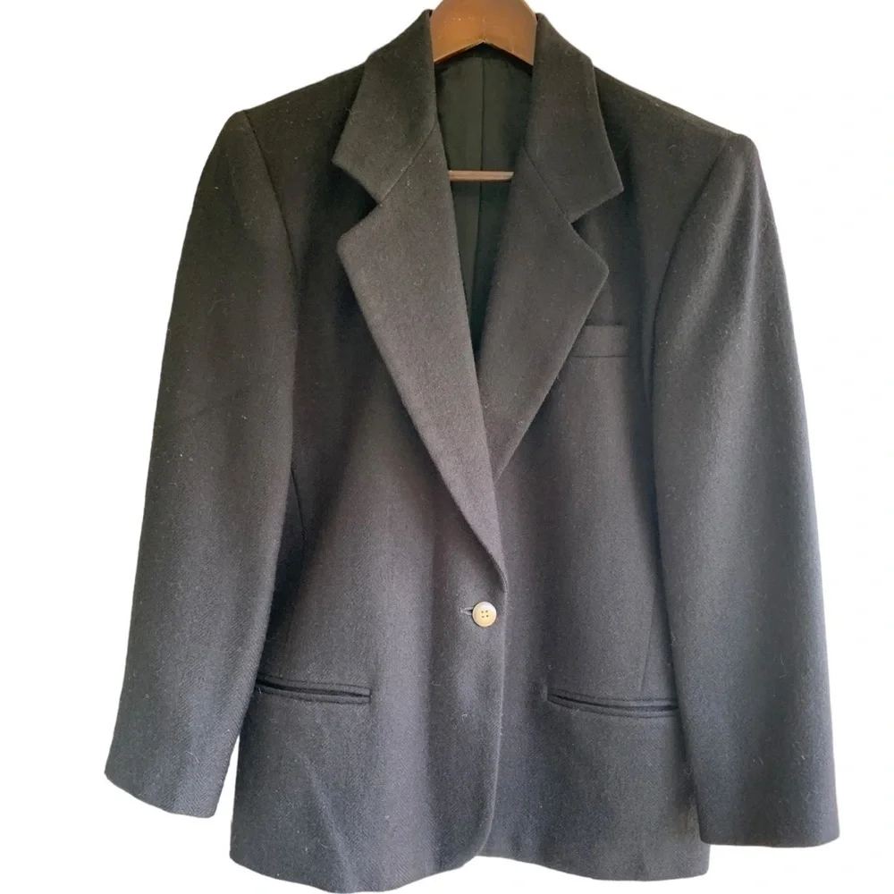 Lands' End Black Single Button Blazer Size 4P Wool & Mohair Blend Notched Lapel - Picture 2 of 9